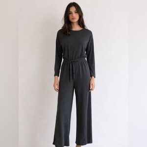 Lou & Grey (Loft) sz m grey wide leg long sleeve Capri jumpsuit